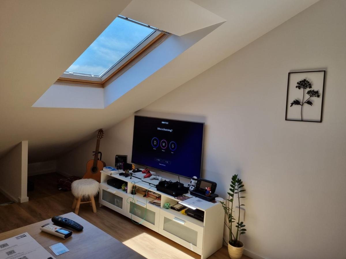 Geek Apartment Omis Luaran gambar