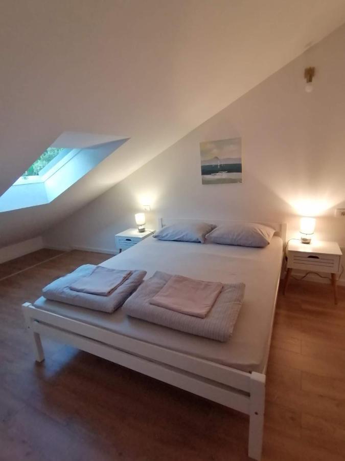 Geek Apartment Omis Luaran gambar