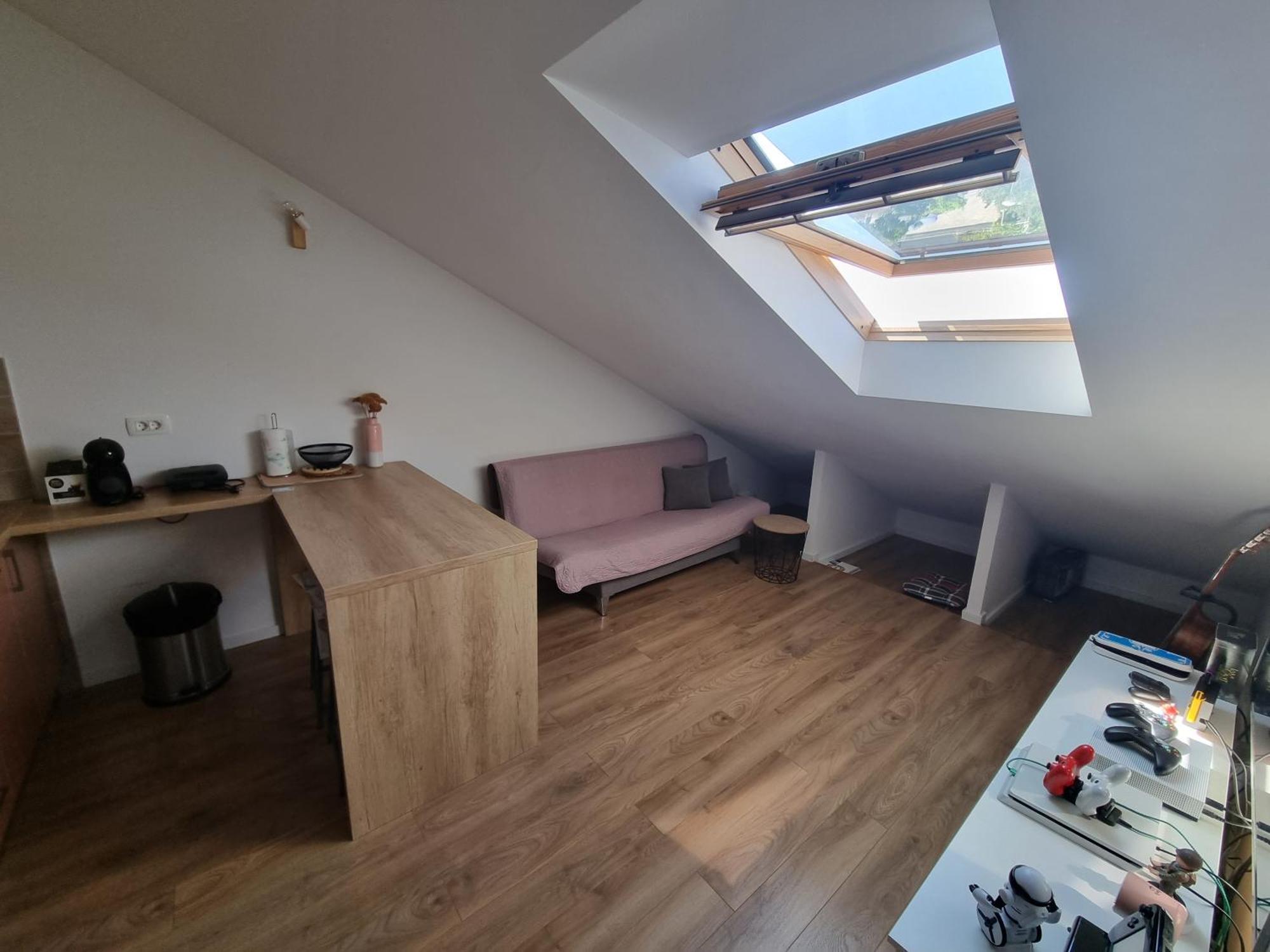 Geek Apartment Omis Luaran gambar